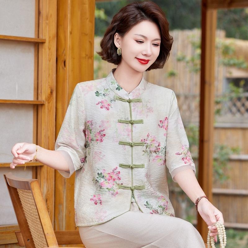 Mom's 2026 Summer Chinese-Style Silk Outfit: New Elegant Top and Thin Two-Piece Set for Middle-Aged and Elderly Women