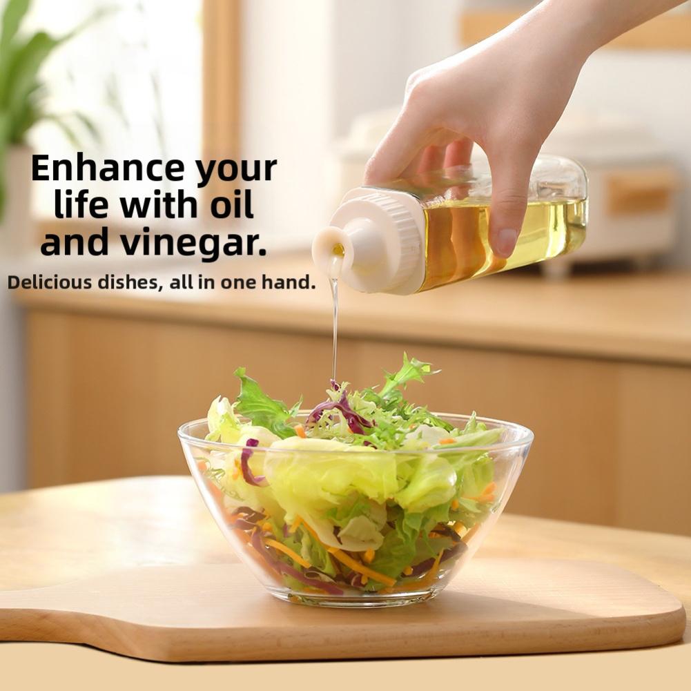 Abnehmbare Glasölflasche mit Ausgießer für präzises Ausgießen und spülmaschinenfesten Eigenschaften zum Kochen und Servieren