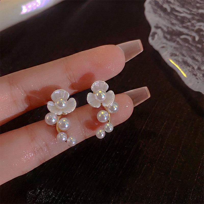 French Flower Pearl Drop Earrings Female Earrings