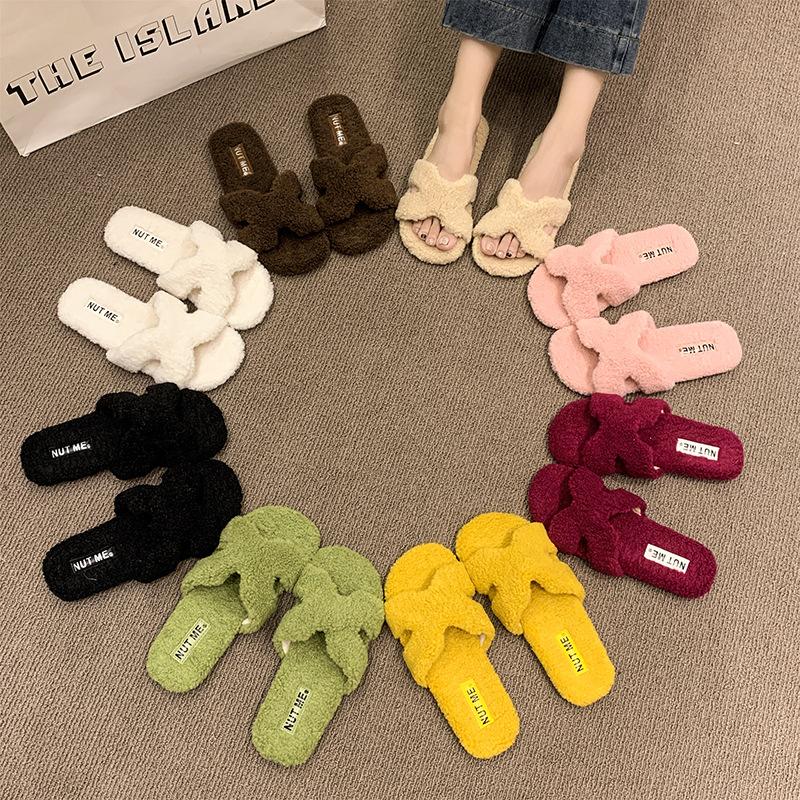 Internet-Berühmtheit flauschige Hausschuhe Damen tragen 2025 Frühling und Herbst neu flauschige Baumwoll-Schlepp flache Sohle warme Hausschuhe