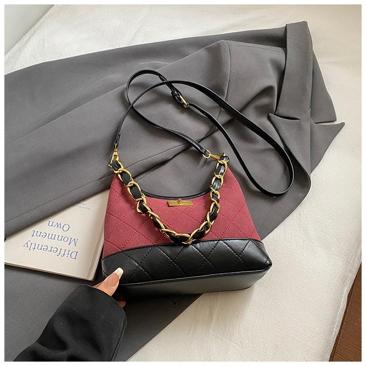 Premium diamond chain underarm bag women's 2025 new versatile retro messenger bag retro commuter dumpling bag