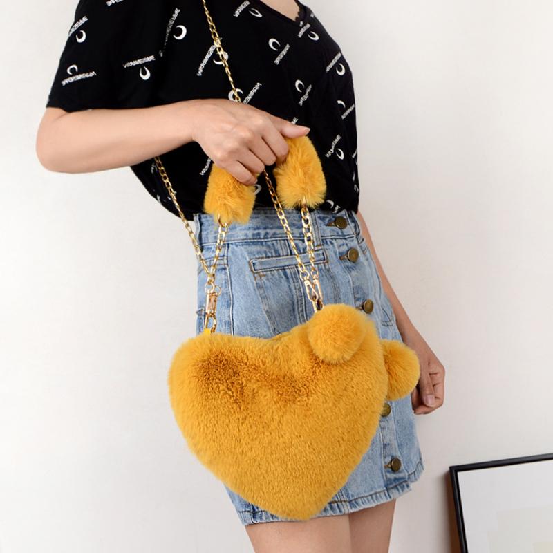 Fashionable Women's Faux Fur Cute Heart-shaped Portable One Shoulder Plush Crossbody Bag Cute Chain Bag Valentine's Day Gift