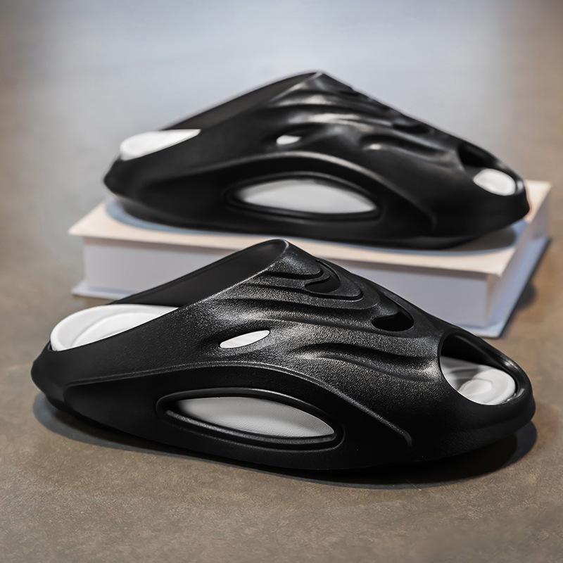 Fish Mouth Slippers Men's and Women's 2025 New Home Thick Bottom Non-slip Stepping On Shit Feeling Beach Cool Slippers Slippers