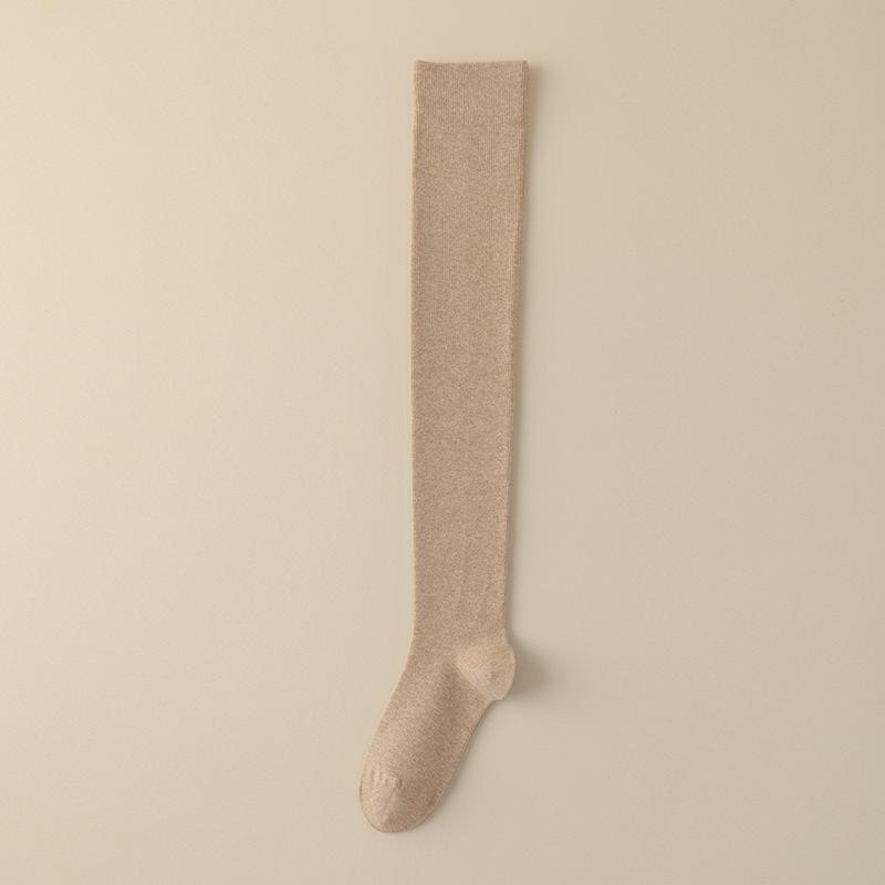 Simple, Comfortable and Soft Black Long Socks, Comfortable and Warm Knee-high Socks for Autumn and Winter