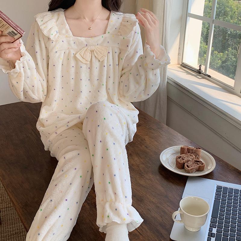

[D] Winter new square collar sweet bow milk printed fleece pajamas women s loungewear spot M