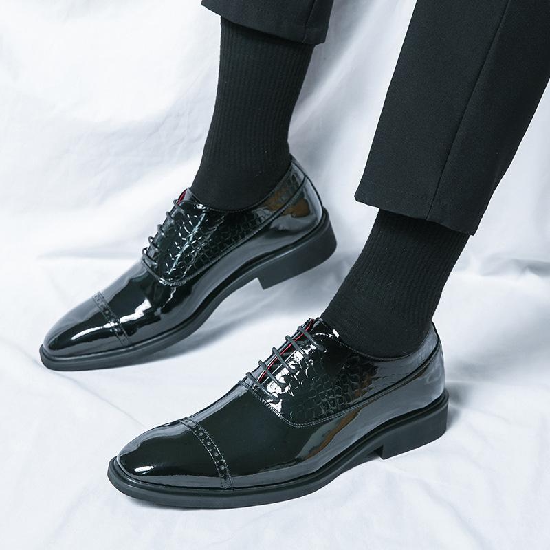 Large size 46 pointed glossy leather shoes men's three-joint business single shoes British casual hairstylist punk wedding shoes