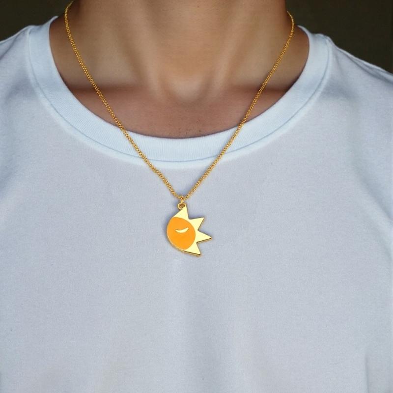 Set of 2 Alloy Sun and Moon Necklace Elegant Couple Necklace Love Pendant Jewelry Perfect for Daily and Party Wear