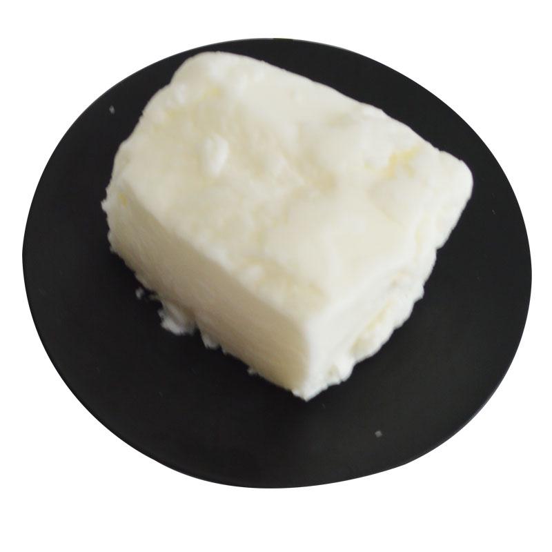 Soy Wax Candle Kit: DIY Materials for Handmade, Smokeless, Festive Scented Candles with White Beeswax.