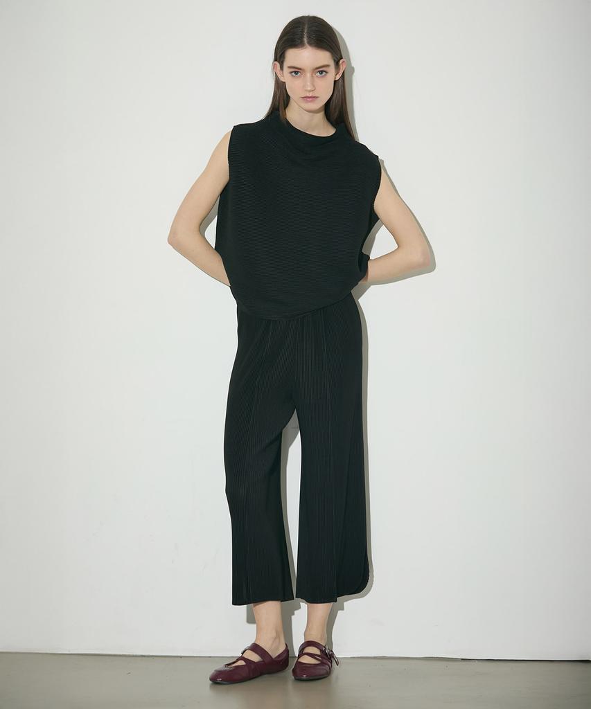 Waiowai Round Slit Pleated Cropped Pants_3Colors