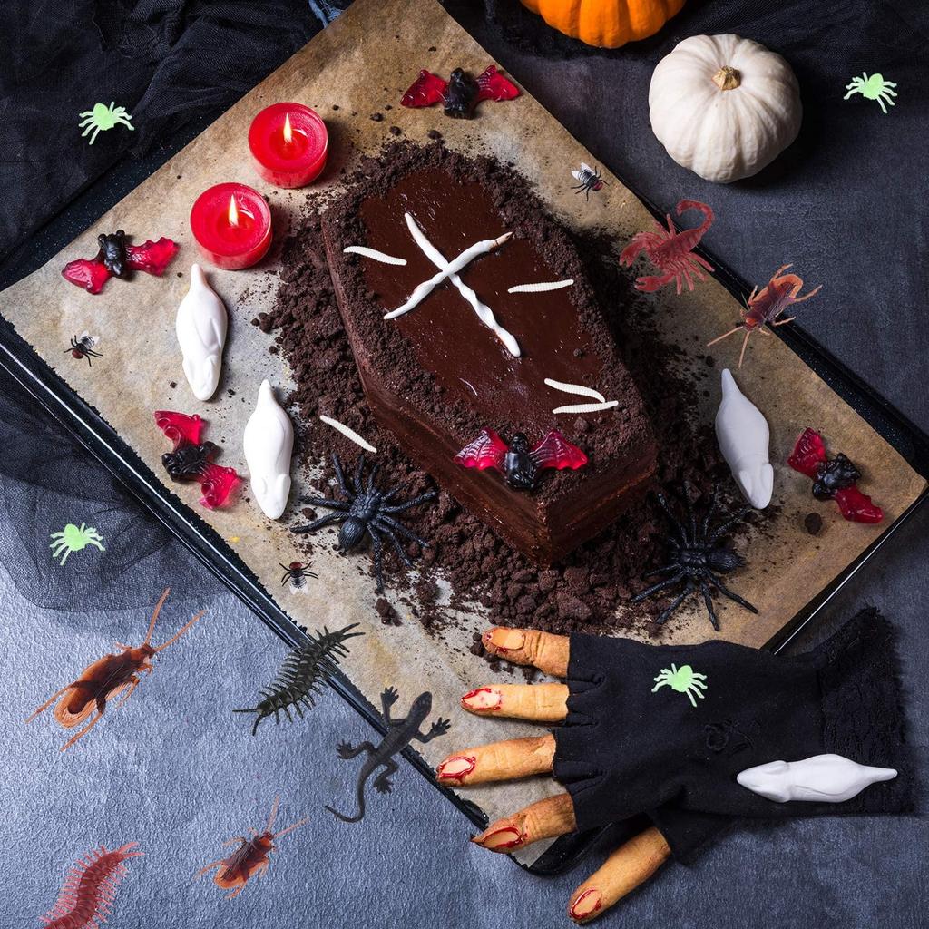 180 Pcs Realistic Bugs Plastic Trick Joke Toys Cockroaches Spiders Centipedes Scorpions for Halloween Party Fool's Day Decoration