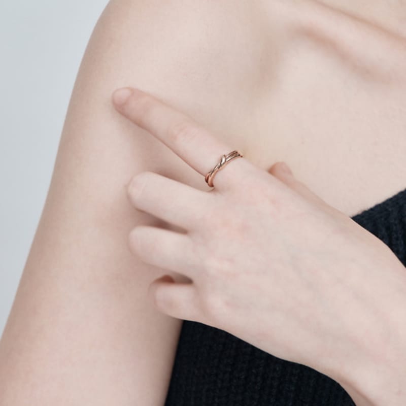 ELLE Jewelry Ella Knot Open Ring ELBRWR137