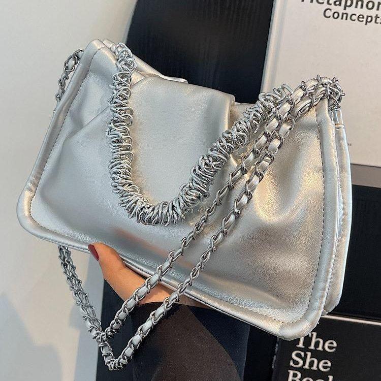 Small Vintage Pleated Shoulder Bag Women's Summer 2023 New Korean Retro Chain Crossbody Bag