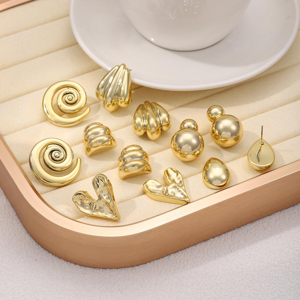 12 Stück Übertriene CCB Kugelohrringe Mode Glatte Wassertropfen Schraubohrringe für Damen Elegant Täglich Lässig Zirkon