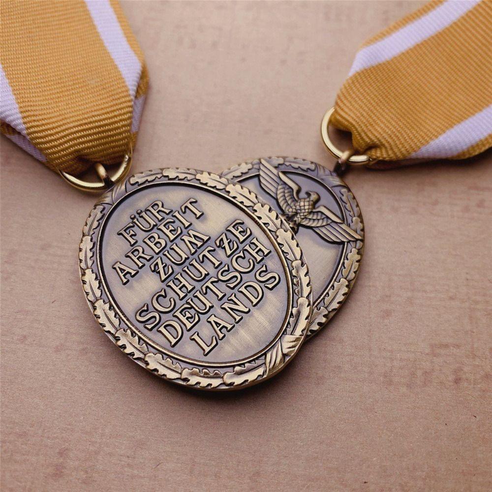 Multifunctional Western Front Defence Medal Retro Brooch Accessory New Badge Pendant