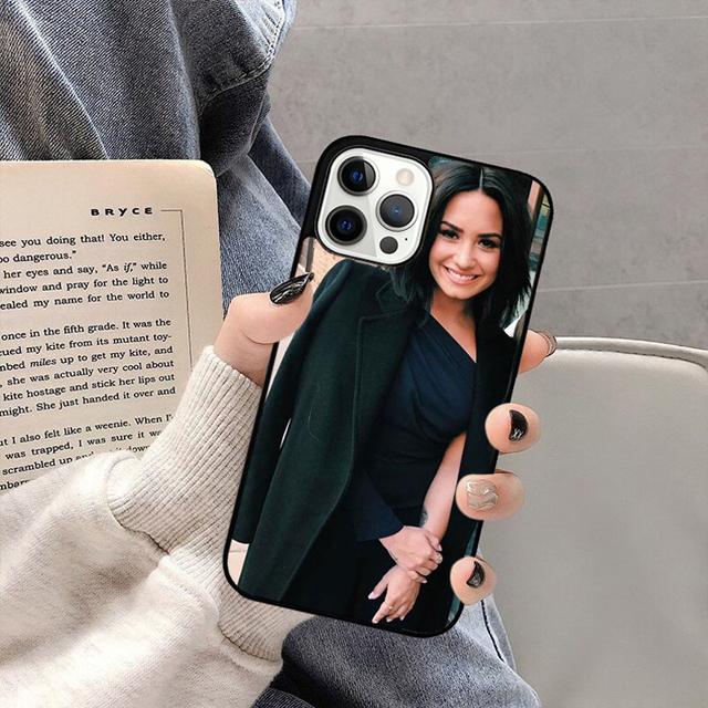 Demi Lovato Bildmalereien Handyhülle Rückseite für iPhone 17 Air 16e 15 14 13 11 12 Pro Max Plus Hülle Coque