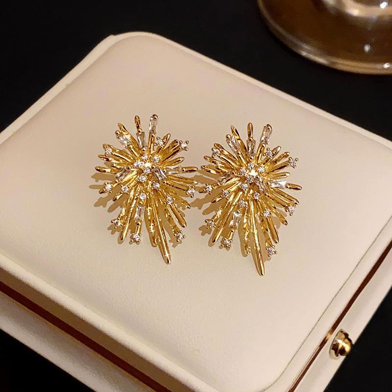 

Silver needle zircon irregular fireworks earrings European and American exaggerated design stud earrings niche fashion temperament earrings