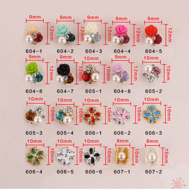 Skull Rhinestone Metal Alloy Nail Ornaments - Fashionable Nail Art Decoration
