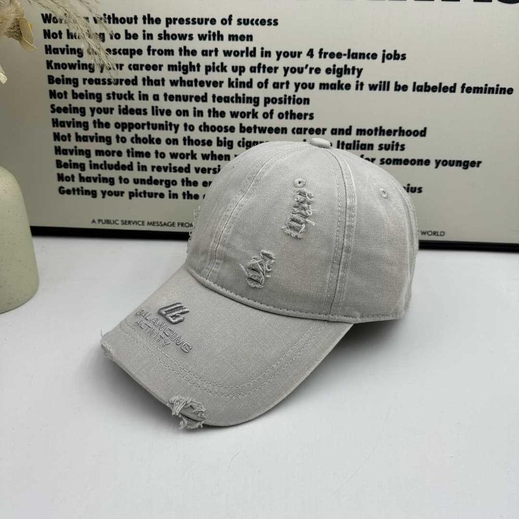 Vintage brim letter embroidered baseball cap women's casual versatile peaked cap, broken hole showing face small wide brim sun hat