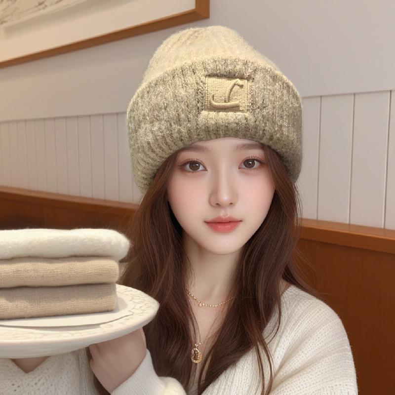 Women's Autumn and Winter Hats, Warm Ear Protectors, Stacked Hats, Big Head Circumference, Small Plush Hats, Versatile Knitted Cold Hats
