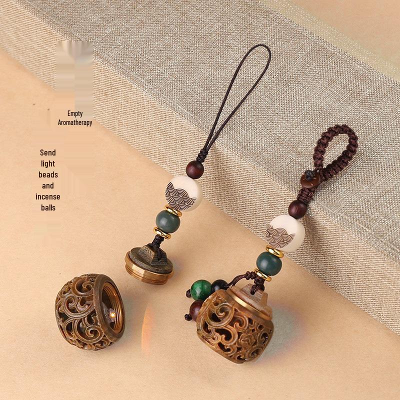 2021 Green Car Keychain G Buckle: Women's Mobile Phone Strap with Sandalwood Hollow Sachet Pendant