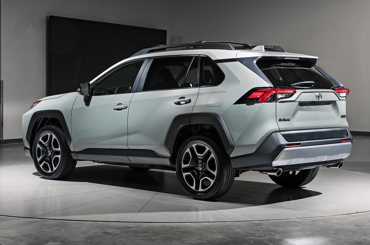 

Поперечены ОЕМ под TRD рейлинги (2 шт) для Toyota Rav 4 2019- гг