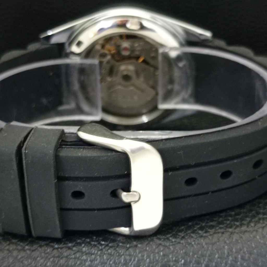 MENS VINTAGE SEIKO 5 AUTOMATIC REFURBISHED JAPAN BLACK DIAL WATCH A440554-4 Sk-a440554