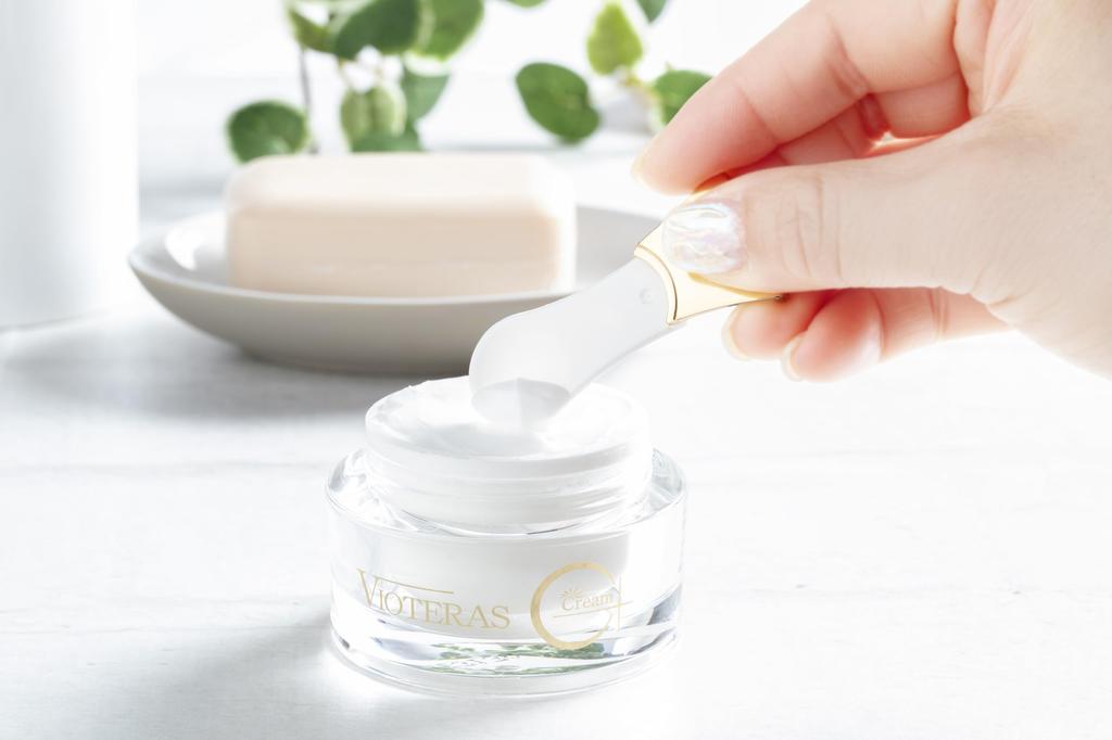 VIOTERAS C Premium White Skincare Cream with Vitamin C Coenzyme and Cream, 30g, Derivative, Q10, Peptides, Ceramide, GDF-11