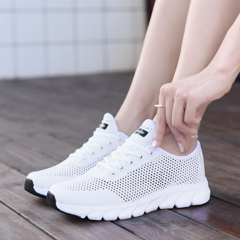 Summer Sports Shoes Women's Shoes Single Mesh Hollow Breathable Running Shoes Non-slip Lightweight Soft Sole Peace of Mind Stepping Casual Shoes Women