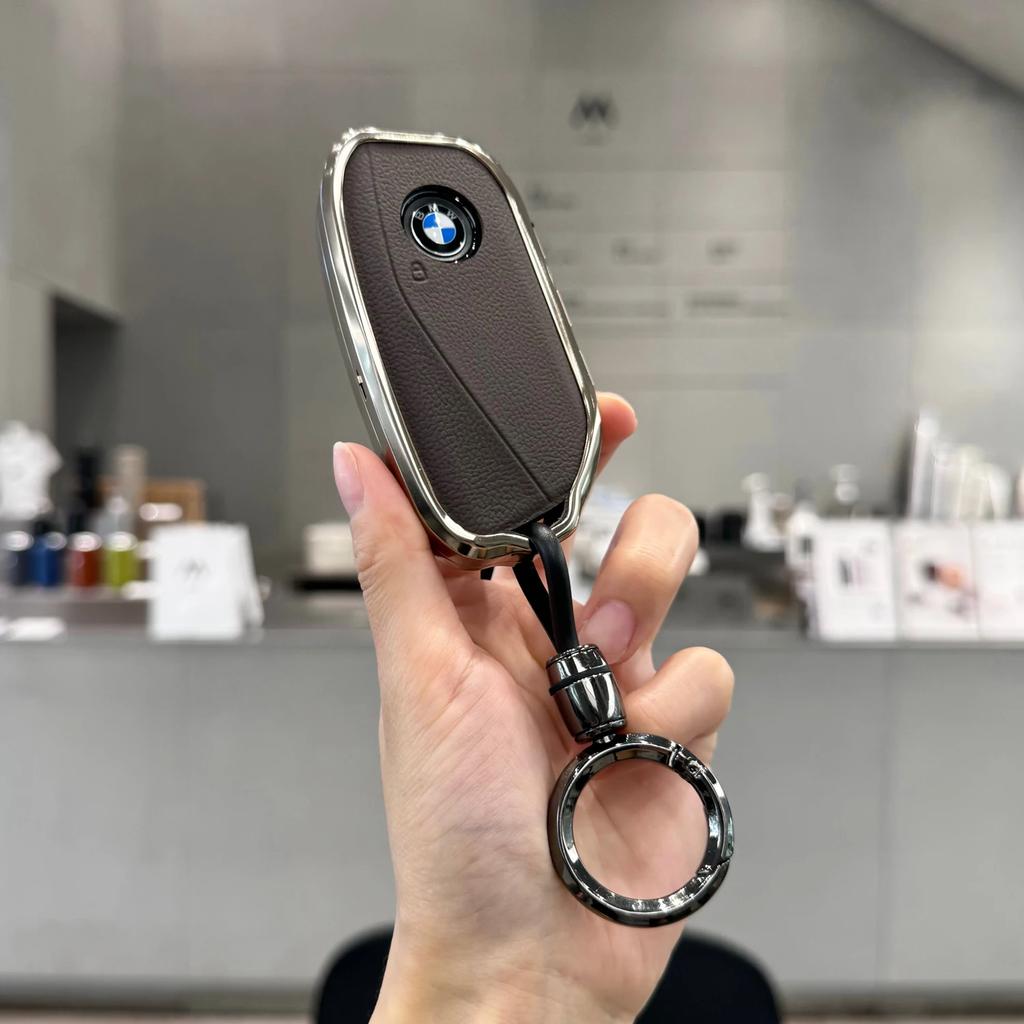 BAES5 New 2025 NEW Metal Car Key Case Cover Shell Fob For BMW i7 X7 G07 LCI iX I20 X1 U11 7 Series G70 G09 XM U06 G81 M3 2023 Protecto