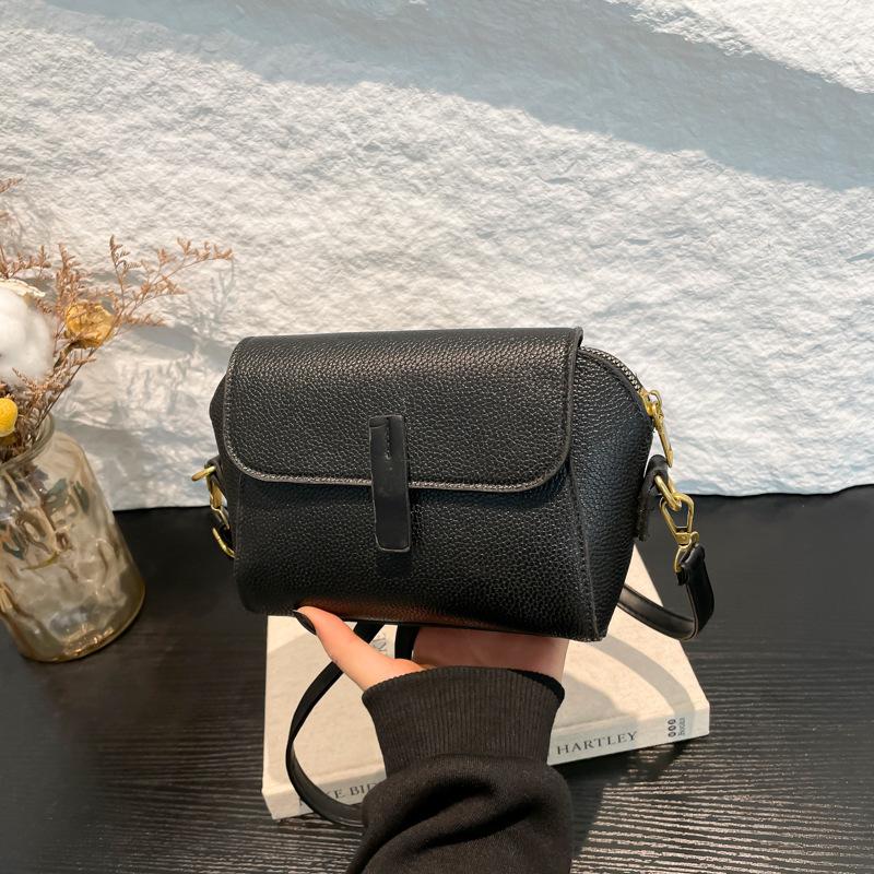 Women's Bag 2025 Winter Women's Messenger Bag New Small Bag Foreign Style Niche Korean Version Single Shoulder Messenger Bag Small Square Bag