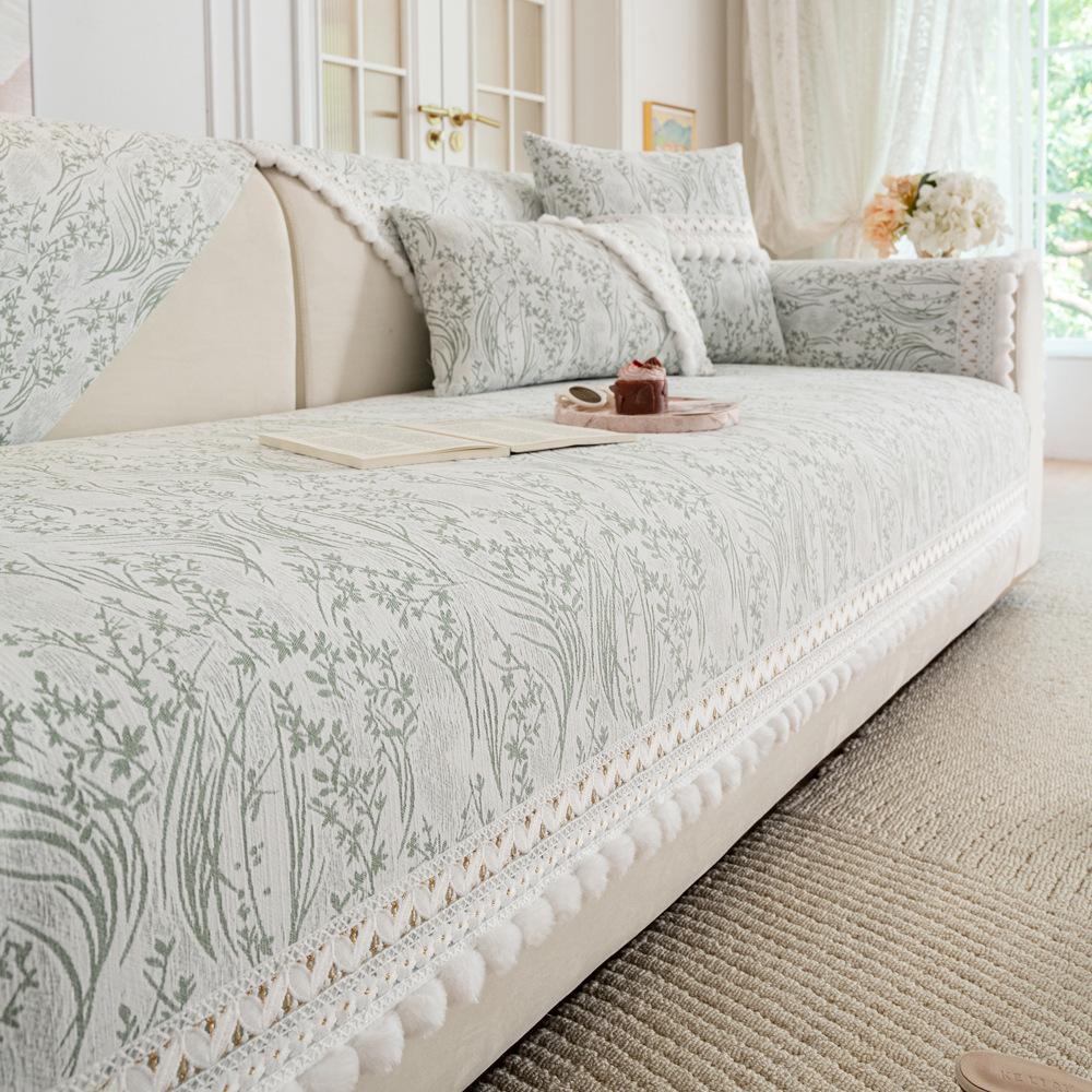 

European Chenille Sofa Cushion Light Luxury Four-Season Universal Sofa Cover Full Set Of Non-Slip And Anti-Cat Scratch Lace Sofa Towel 70*70cm зелёный