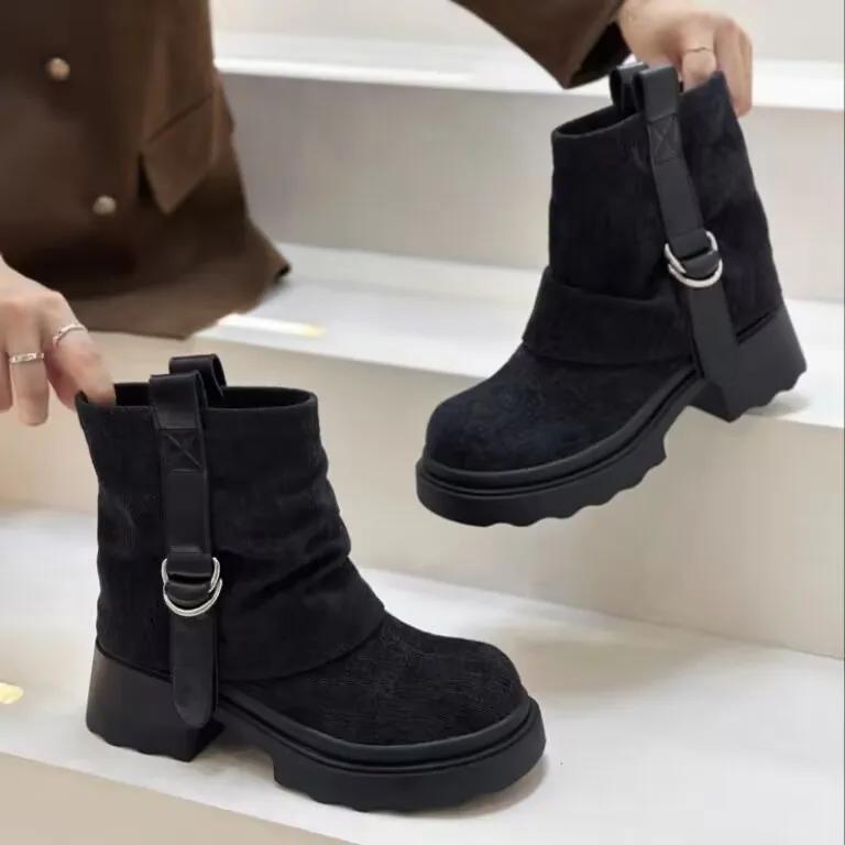 

Fashion Chelsea Platform Flats Ankle Boots Suede Women Shoes Designer 2025 Trend New Casual Walking Boots Retro Fad Zapatos Mujer Botas 35