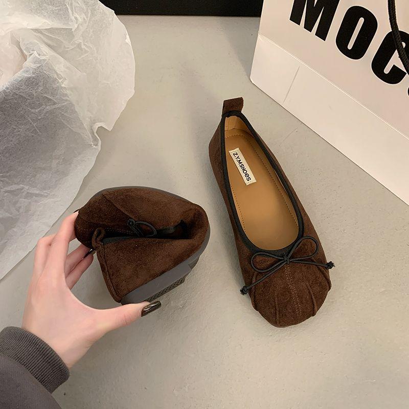 French retro suede light mouth single shoes women's 2025 early spring new shoes flat bow ladyshoes Doudou shoes
