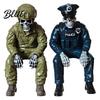 Dark Aesthetic Room Accents Halloween Skeleton Ornament, Policeman/Military Resin Gothic Skull Figurine, Collection Pieces Style Sitting Pose
