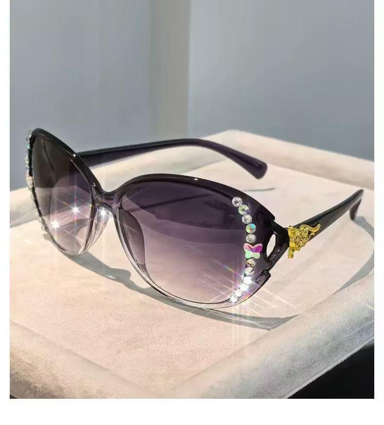2025 Women's Rhinestone Sunglasses with Pearl Temple Arms, UV Protection for Round and Small Faces