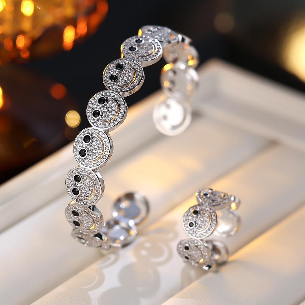 Women Smile Face Bracelet Ring Set Fashion Minimalist Zircon Jewelry Perfect For Party Gathering Wear