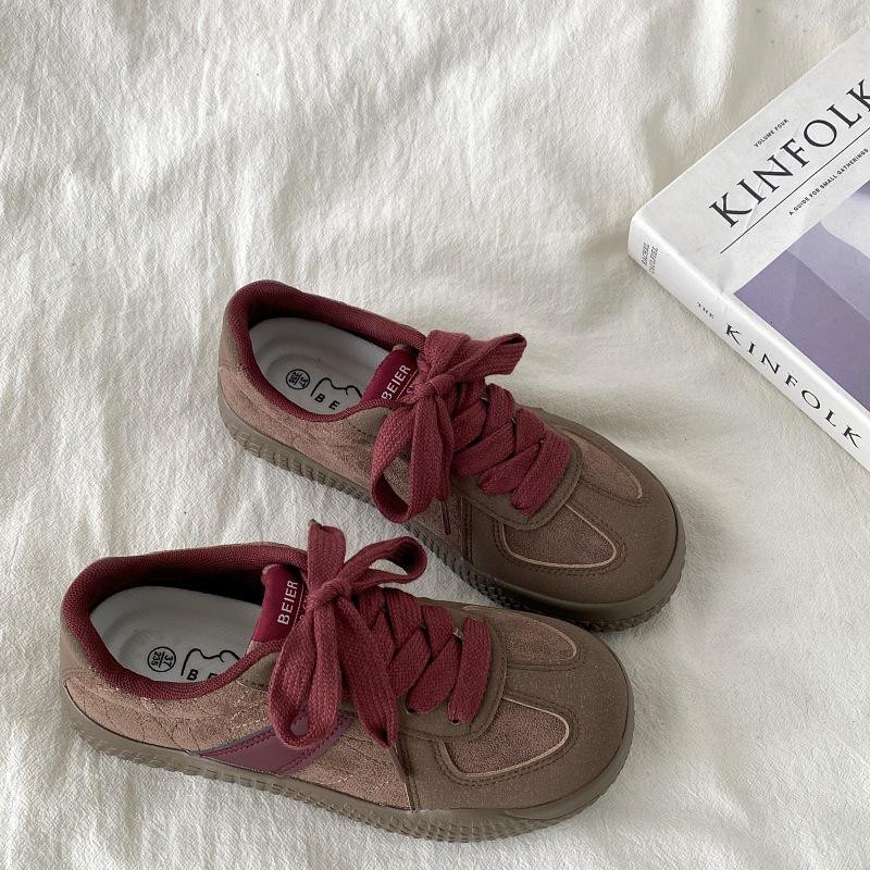 2025 spring and summer Hong Kong style platform German training shoes women's new retro versatile casual breadboard shoes chic white shoes