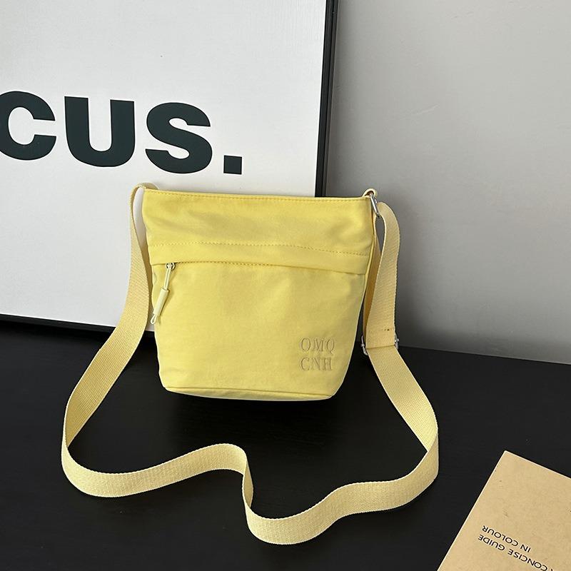 Nylontuchbeutel Damen neuer trendiger Mode tragbare kleine Bucket Bag vielseitige Schulter Umhängetasche