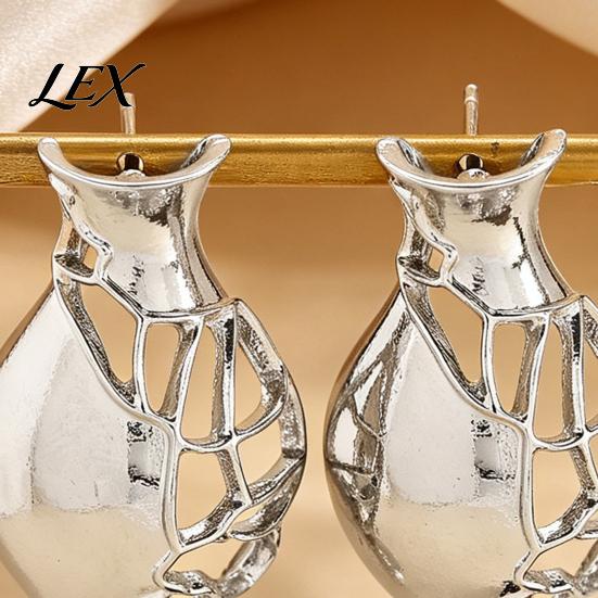 Unique Gift for Her 1 Pair Flower Vase Earrings Women, Retro Metal Hollow Shape Creative Bottle Earrings, DIY Bouquets Floral Holder Jewelry