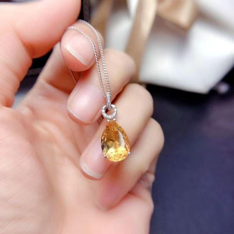 Klassische Kollektion Anhänger Wassertropfen Facettiert Gelber Kristall Halsketten Exquisite Mode Schlüsselbeinkette Bankettschmuck Geschenk