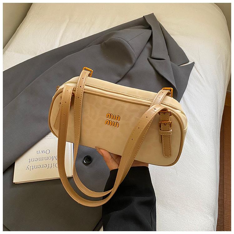 

Ретро сумка подмышку высокой ценности женская 2025 новая осенняя популярная модная нишевая сумка на плечо сумка-тоут для поездок на работу