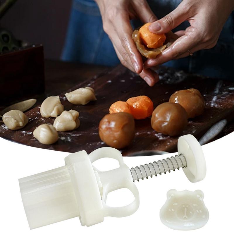 Cartoon Capybara Shaped Cookie Cutter Cute Animal Fondant Biscuit Mold Cake Decorating Tools Baking Accessories Kitchen Gadget