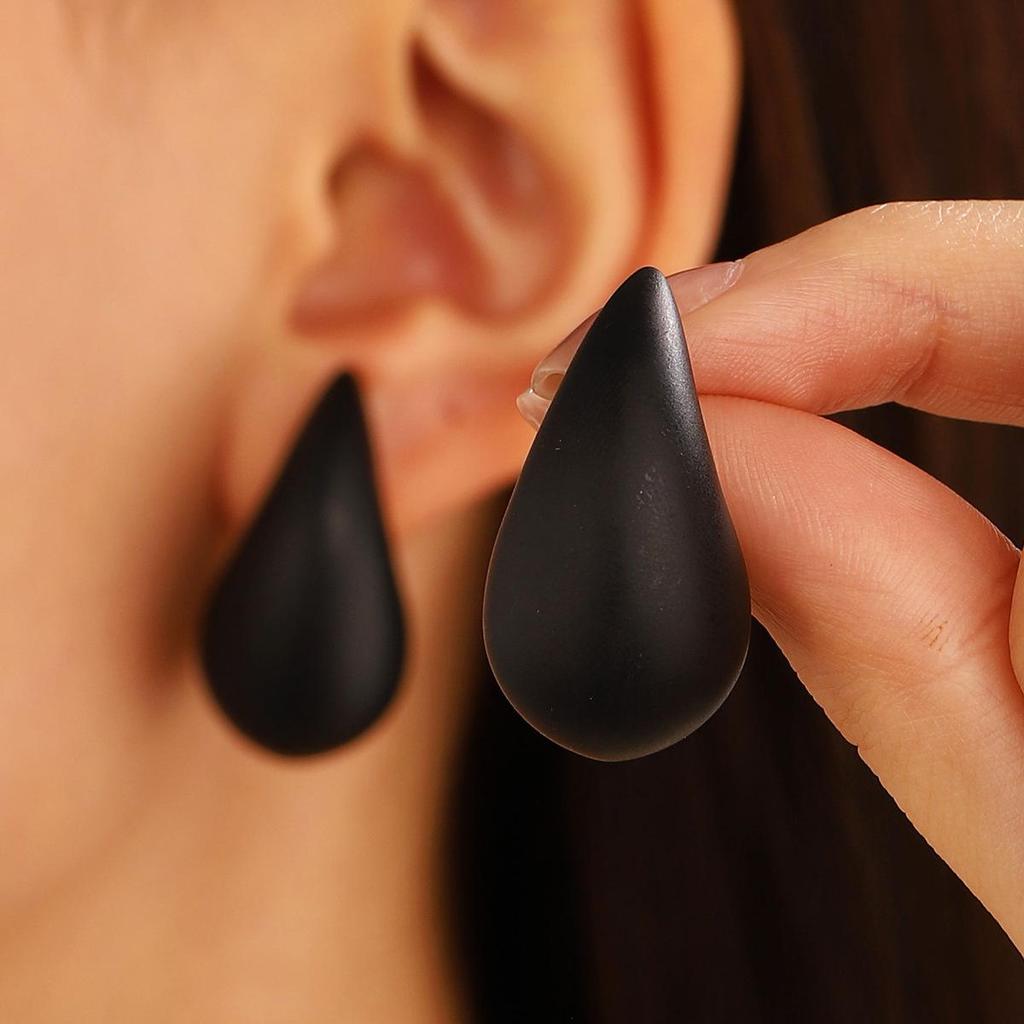 Teardrop Stud Earrings: Versatile European & American Fashion for Women