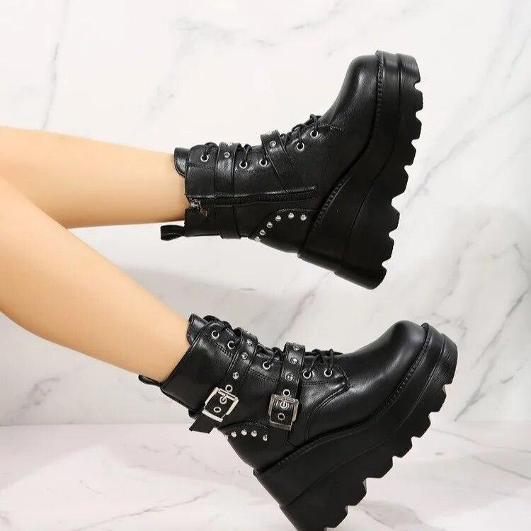 Fashion Thick Sole Short Boots Belt Buckle Rock Punk Dark Style Black Barrel Boots