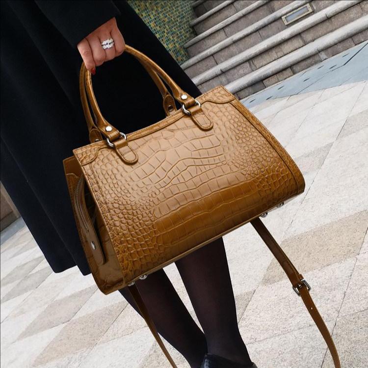 Stylish Brown Croco-Embossed Cowhide Tote Bag – Lightweight & Elegant for Travel