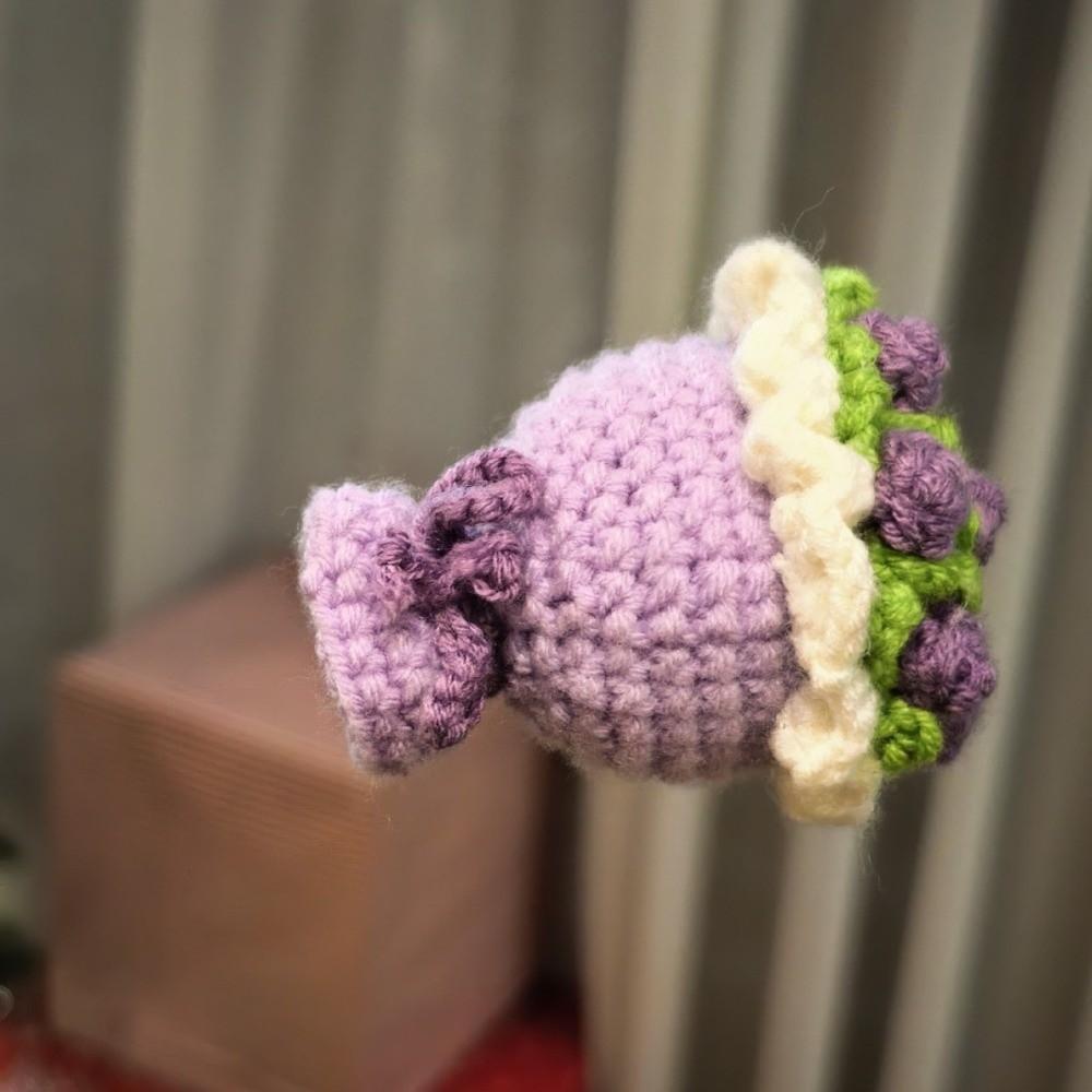 Gifts Handmade Yarn Bouquet Keychain Yarn Bouquet Mini Rose Bouquet Bag Pendant Woven Hand-held Flower Keychain Mother s Day фиолетовый