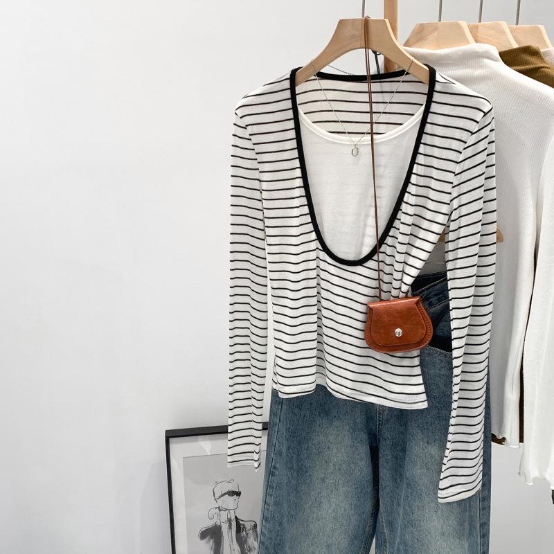 

Korean-European Tencel Color Block Fake Two-Piece Long-Sleeve Top for Women - Autumn/Winter Slim Fit Medium