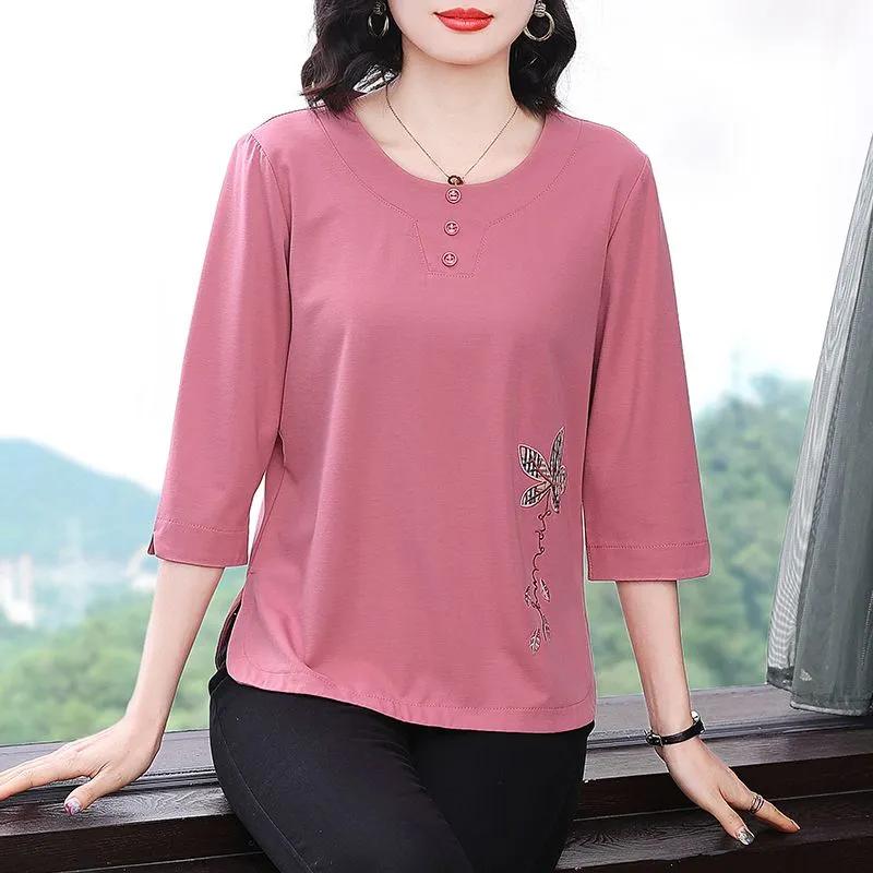 Summer Round Neck Embroidered Three-quarter T-shirt for Middle-aged Elderly People New Loose Mother Tops for Women