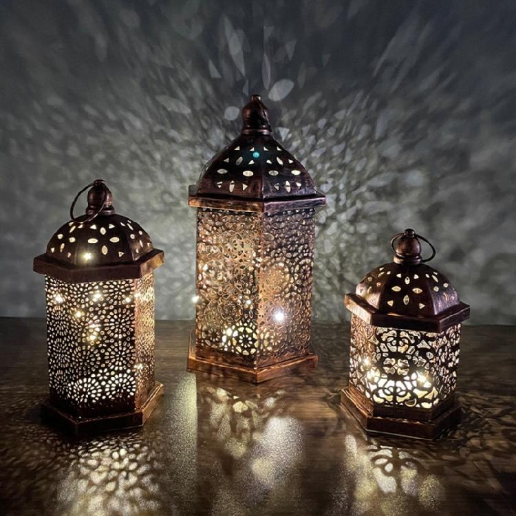 Middle East Arab Metal Vintage Hanging Lamp Hollowed Iron LED Lanterns Battery Operated Home Table Centerpieces Decors