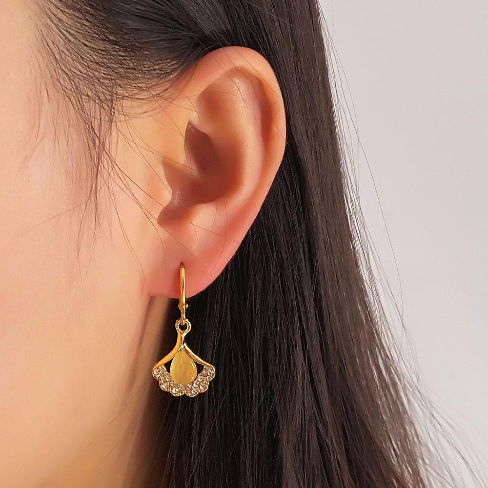 Modische Ohrringe, elegante, edle und luxuriöse Damen-Ohrringe, fächerförmiger Charm-Anhänger, edle Geschenke, Ohrringe, exquisite Geschenke